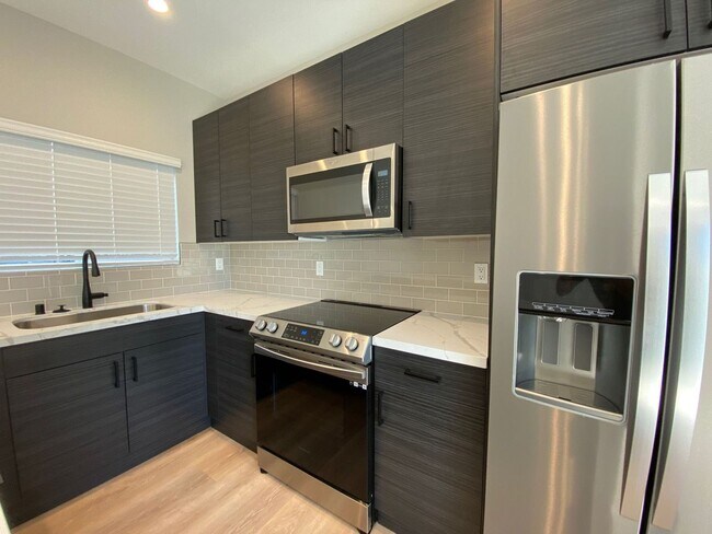 Foto del edificio - 5225 Tipton St