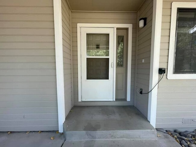 Building Photo - 1343 Wilson Cir