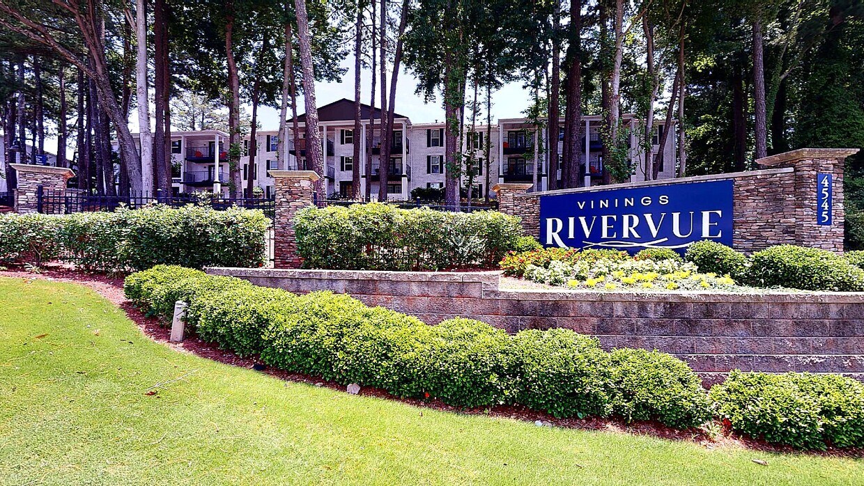 Vinings RiverVue Apartments 4545 River Pky SE Atlanta, GA