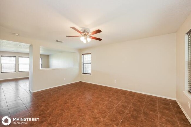 Building Photo - 9750 Hawk Elm, Converse, TX 78109