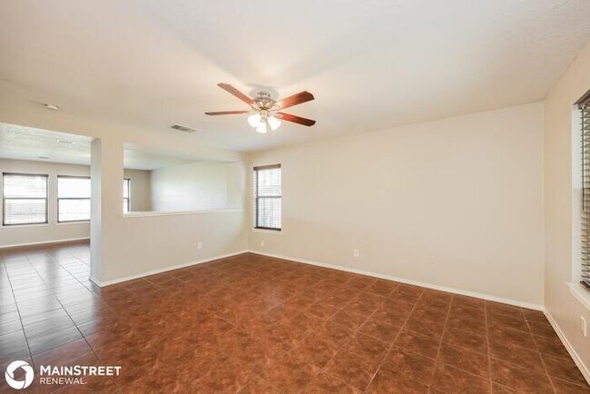 Foto del edificio - 9750 Hawk Elm, Converse, TX 78109