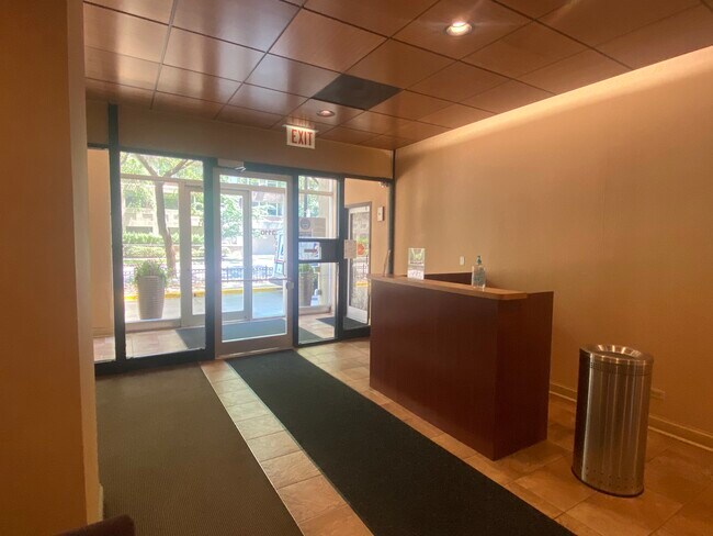 Lobby Entrance - 3110 N Sheridan Rd