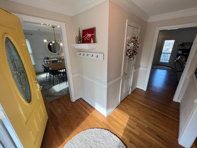 Building Photo - Dannyhill - Walton Park