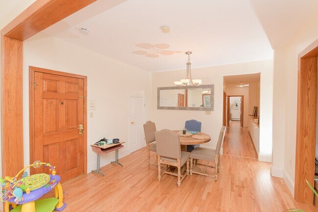 Foto del edificio - 184 Saint Paul St