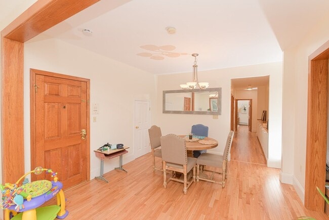 Building Photo - 184 Saint Paul St