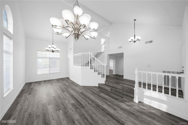Building Photo - 5 br, 4 bath House - 333 Deerfield Dr