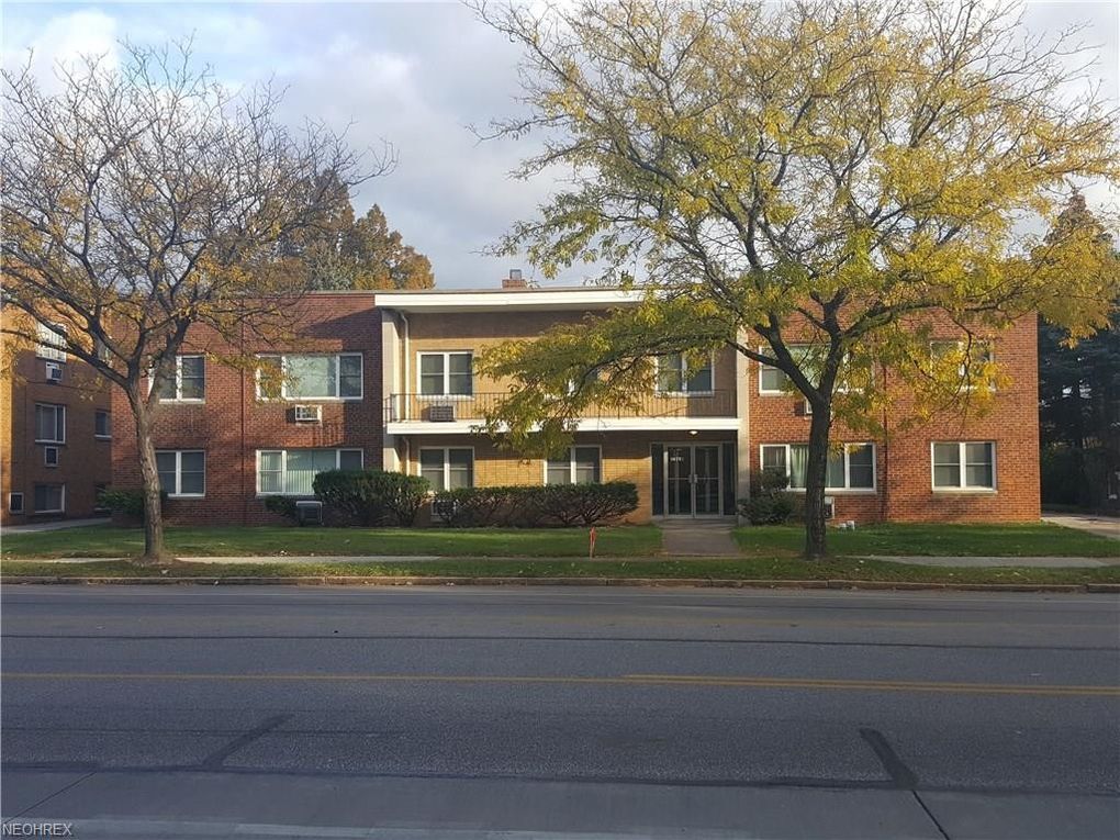 Primary Photo - Lakeshore Blvd Apartments