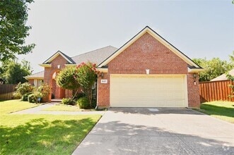 Building Photo - 527 Buckingham Ct