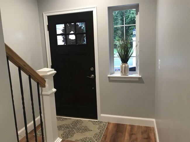 Foto del edificio - 2405 Rosa RoadRidge Manor Ct