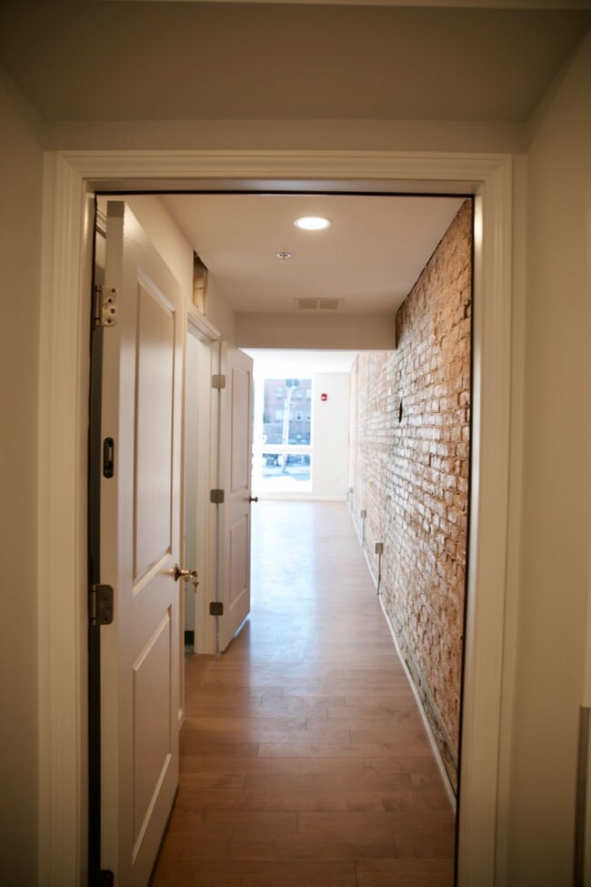 Foto del edificio - 439 N Salina St