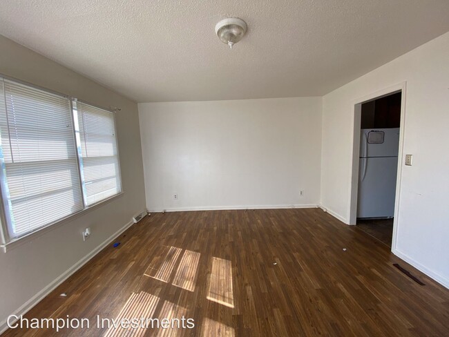 Building Photo - 622 Margrace Rd