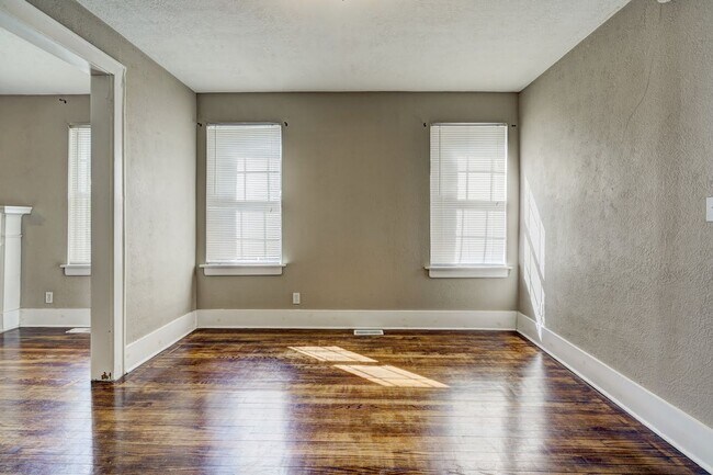 Building Photo - Charming and Spacious 1 Bedroom Brownstone...