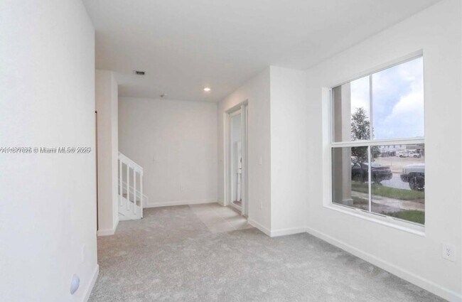 Building Photo - 26459 SW 148th Ave