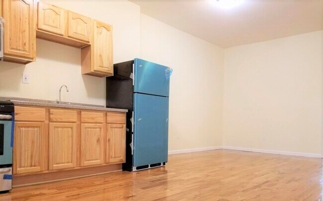 Foto del edificio - 255 Covert St.