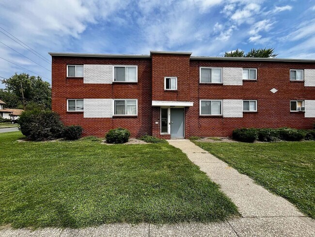 Building Photo - South City Realty