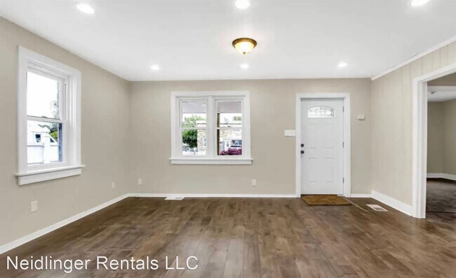 Building Photo - 3 br, 2.5 bath House - 3145 Sycamore Street