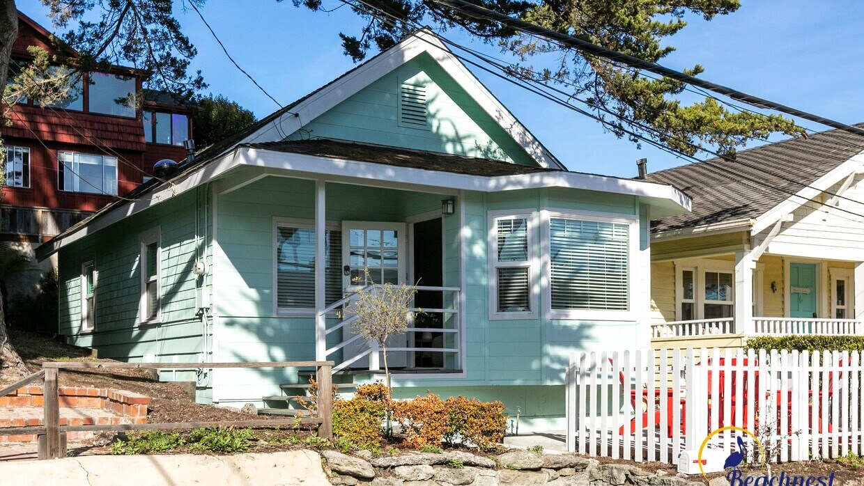 208 Cherry Ave, Capitola, CA 95010 House for Rent in Capitola, CA