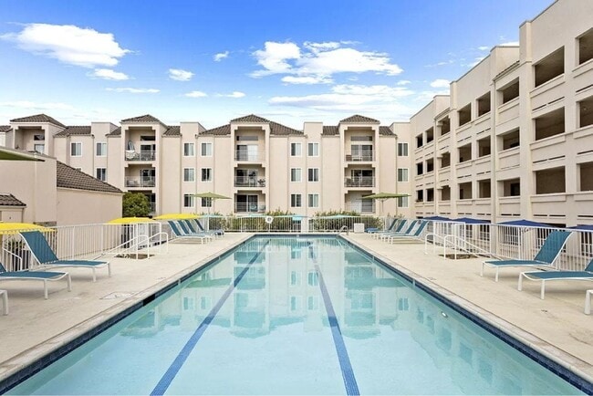 Building Photo - La Regencia Apartments