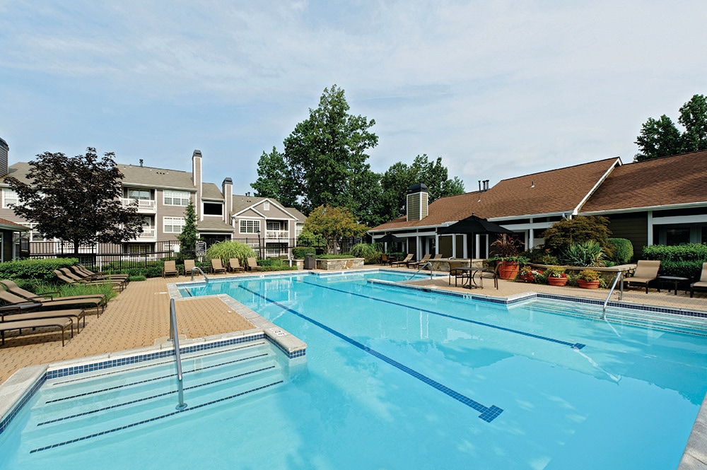 Foto principal - The Courts at Fair Oaks Apartments