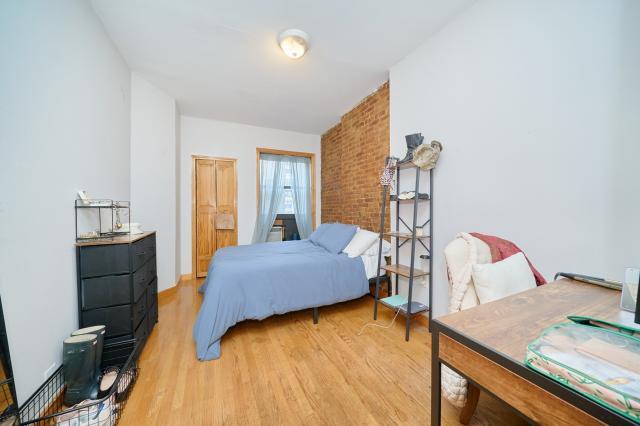 Building Photo - 2 bedroom in NEW YORK NY 10036
