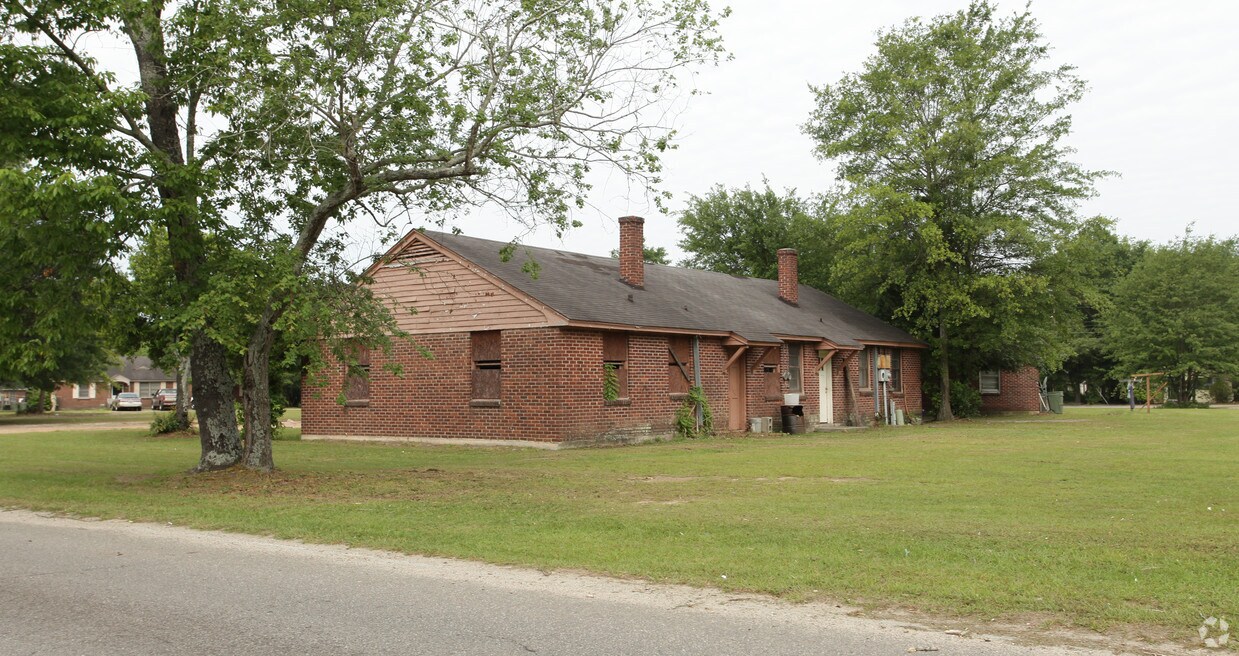 Building Photo - 632 Miller Rd