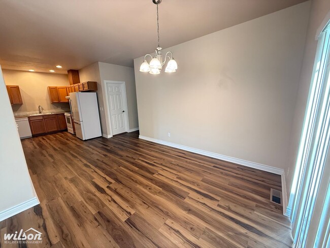 Foto del edificio - Spacious 3BR/2BA Duplex – Comfort Meets Co...