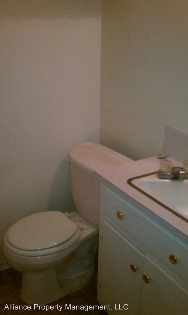 Building Photo - 1 br, 1 bath House - 704 S 48th Ave