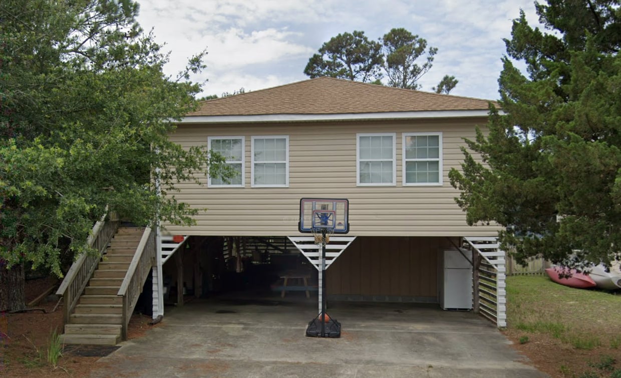 Primary Photo - 2012 Newport News St