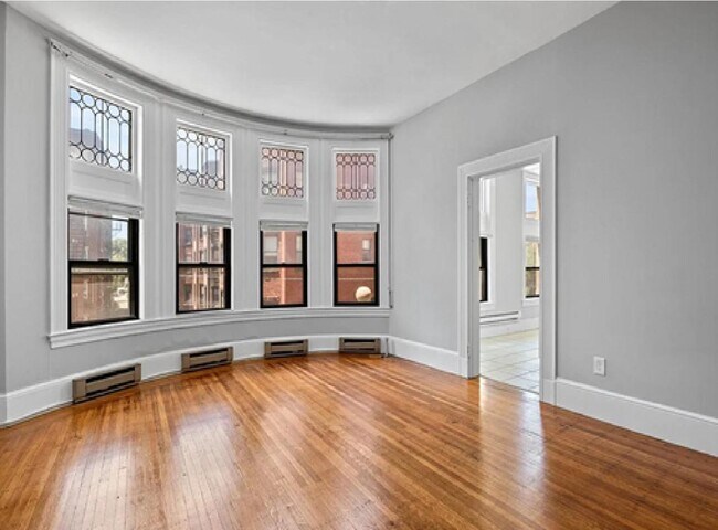 Foto del edificio - 857 Beacon St