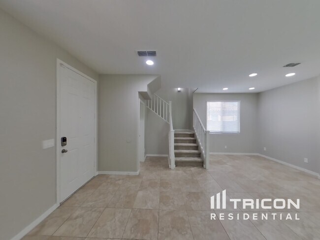 Foto del edificio - 429 N 119th Dr