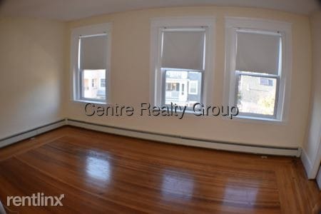 Building Photo - 60 Greenough St