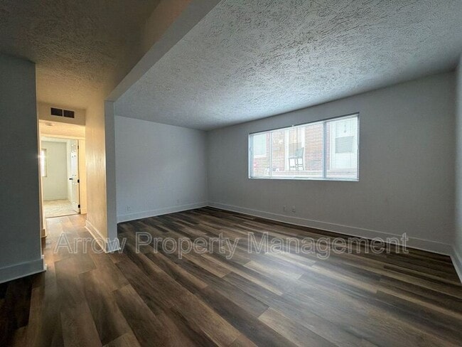 Building Photo - 1215 E St