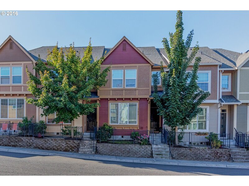 Building Photo - 17064 SW Rockridge Ct