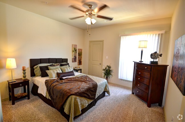 Fieldcrest Apartments Rentals - Carrollton, TX | Apartments.com