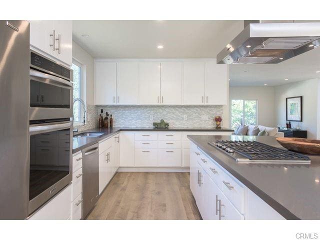 Building Photo - 15672 Castlewoods Dr