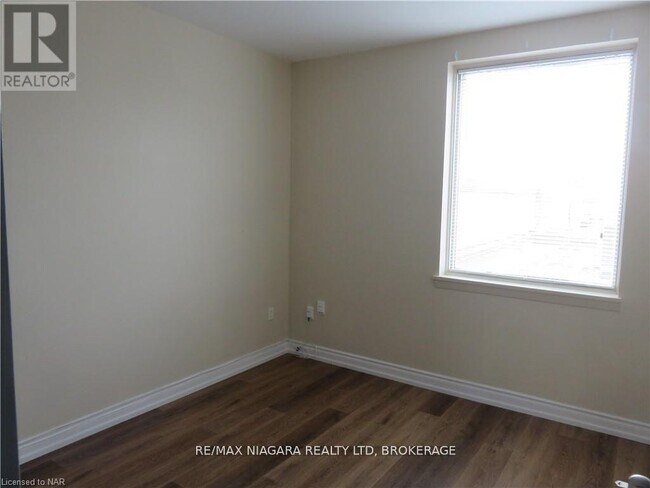 Photo du bâtiment - 58 Jarvis St