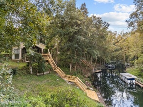 Building Photo - 764 Hazelwood Ct