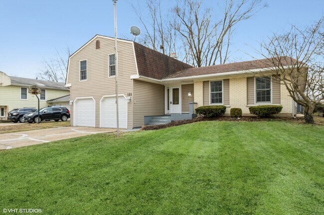 Building Photo - 121 Richmond Dr