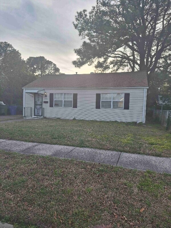 Primary Photo - 2531 Vincent Ave