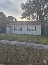 Building Photo - 2531 Vincent Ave