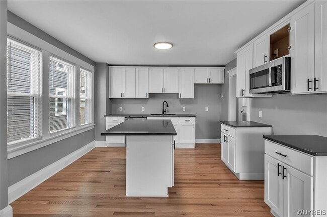 Building Photo - 49 Virgil Ave