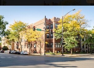 Building Photo - 3550 N Racine Ave
