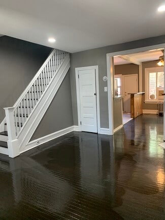 Building Photo - 5235 Beaumont Ave