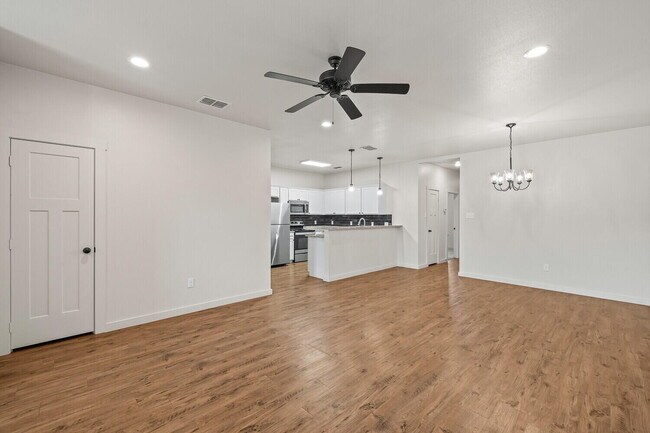 Foto del edificio - 2554 138th St