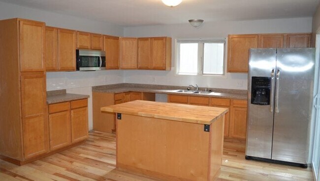 Foto del edificio - 2702 Homestead Rd