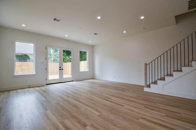 Foto del edificio - 2305 Maury St