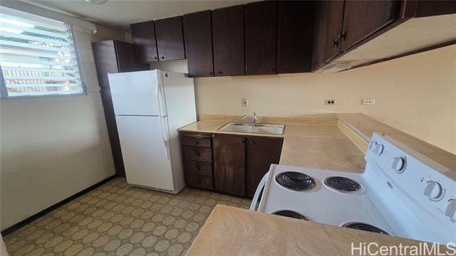 Building Photo - 98-729-729 Moanalua Loop