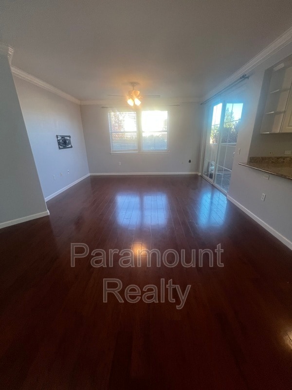 Building Photo - 700 S Abel St