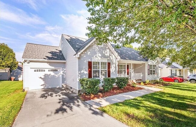 Foto del edificio - Charming 3Bed/2Bath house with 1 car garag...