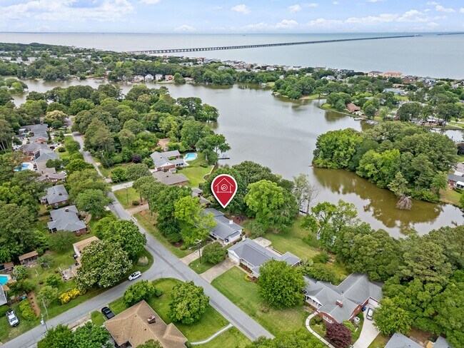 Building Photo - Ben Gunn - Baylake Pines